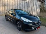 Peugeot 207 CC 1.6 Cabrio Leder Klimaautom... - Peugeot 207 in Lübeck