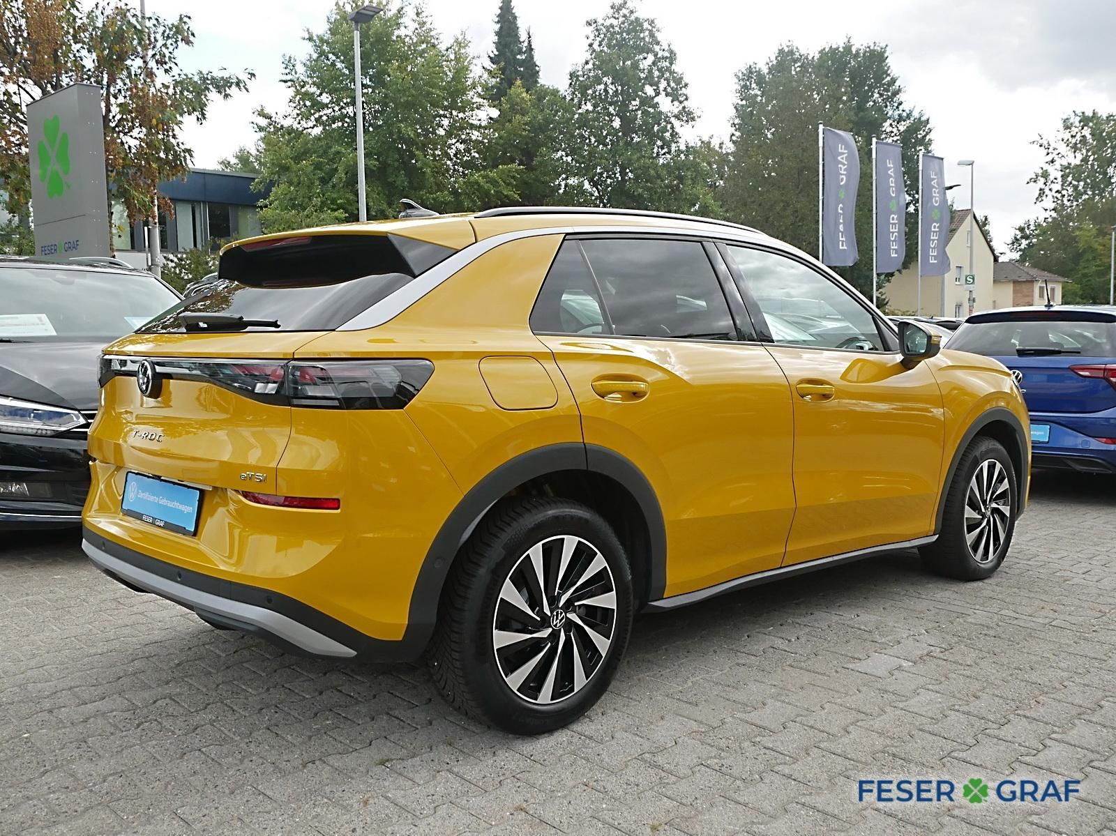 Volkswagen T-Roc 1.5 eTSI Life DSG ACC Alu 17 Navi RüKa foto 5