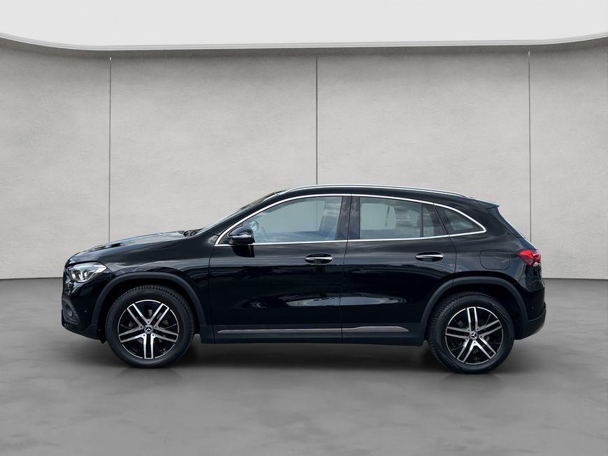 Mercedes-Benz GLA 180 7G-DCT Progressive