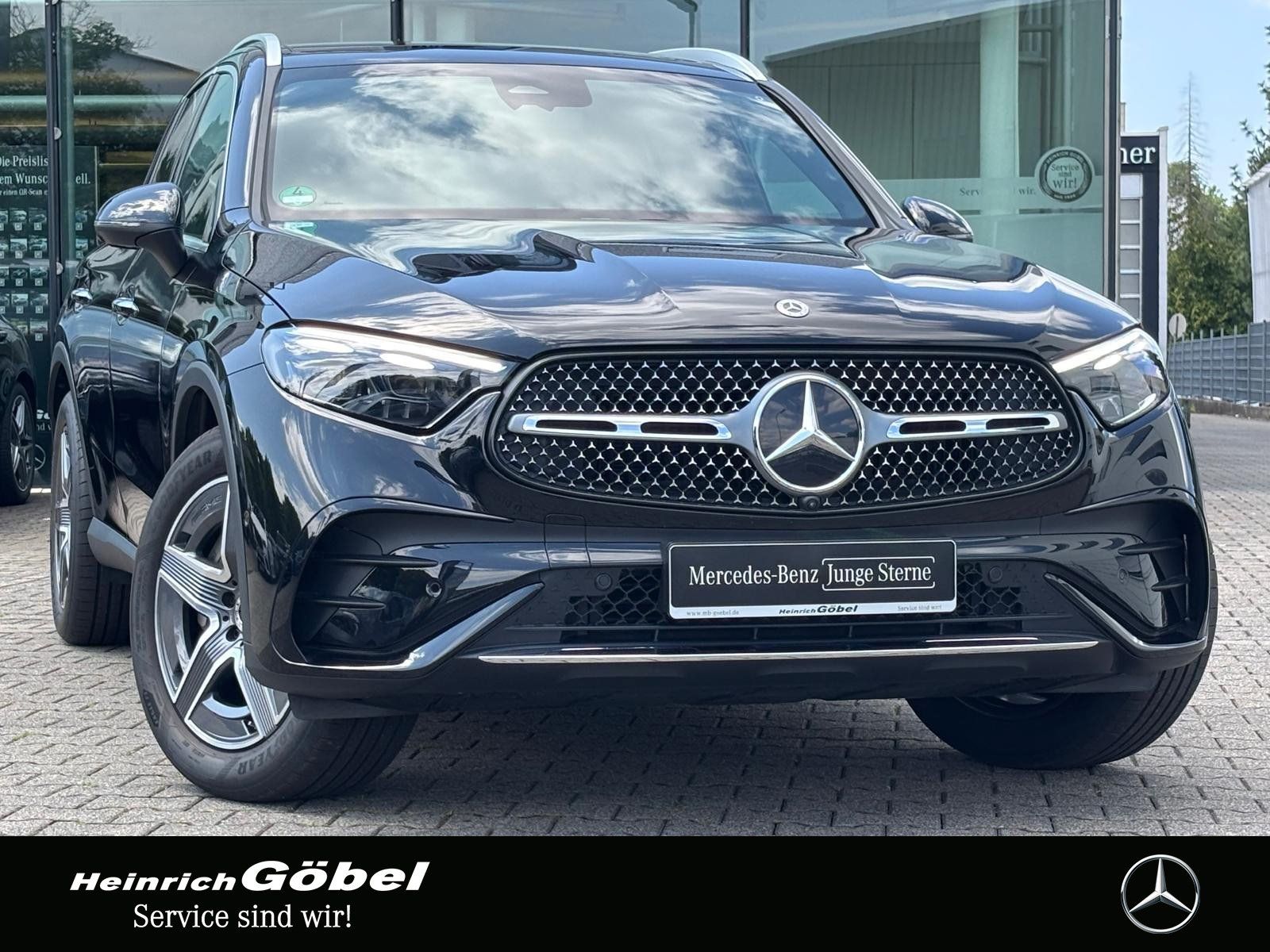 Fahrzeugabbildung Mercedes-Benz GLC 300 4M AMG*PANO*AHK*360°KAMERA*MEMORY*