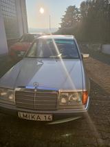 Mercedes-Benz 260 - Mercedes-Benz 260 aus 1990
