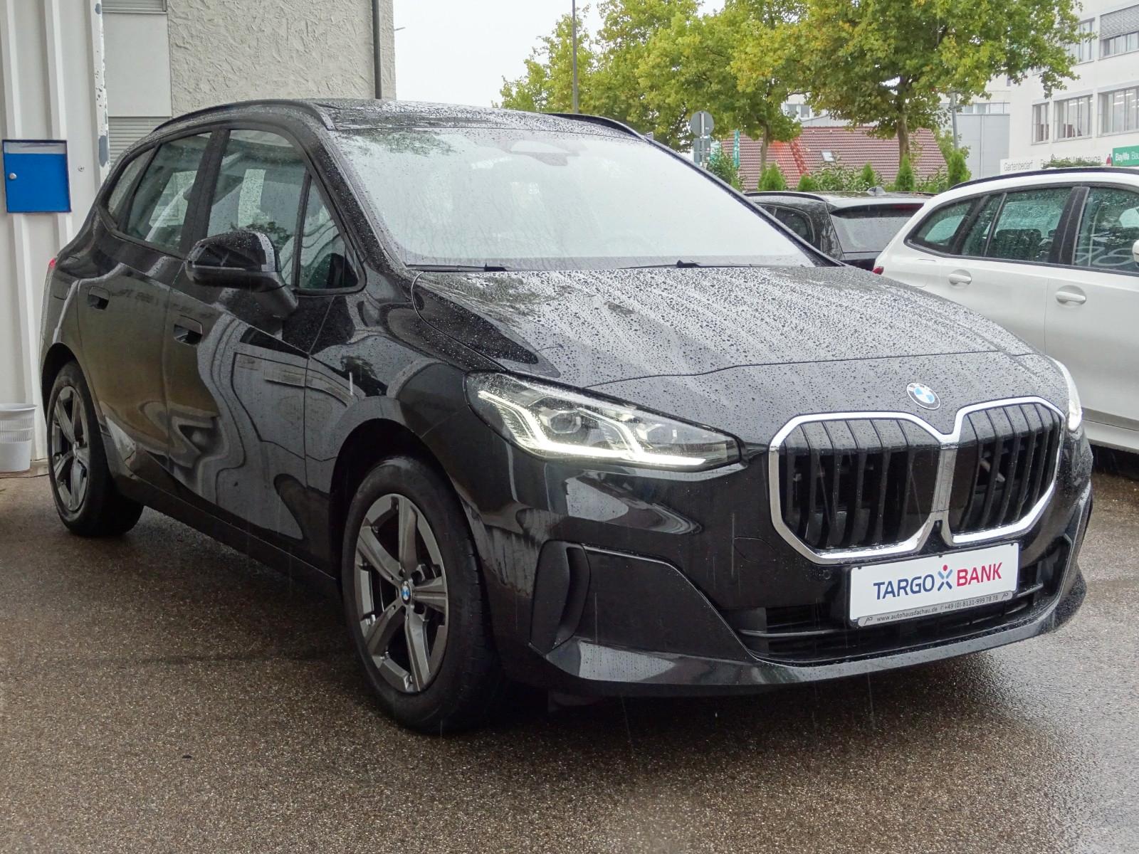 BMW 218d Active Tourer Aut M Len Navi Leder LED Pano