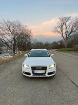 Audi A4 Avant 2.7 TDI V6 Automatik TÜV & Service neu - Audi A4 mit Diesel-Antrieb: Kombi, Automatik, 2.7