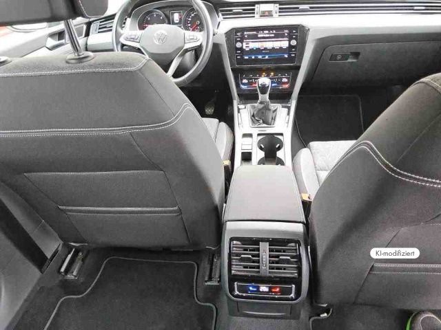 Volkswagen Passat Variant - Bild 7
