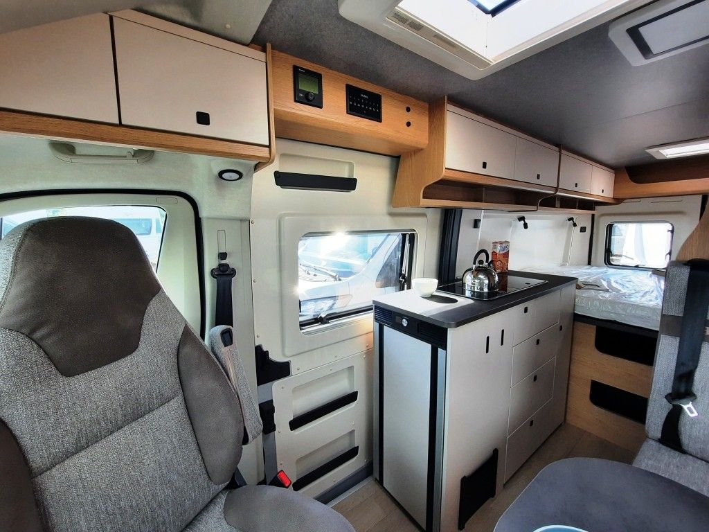 Fahrzeugabbildung Hobby ONTOUR Van 600 FT Solaris Verfüg./Sparen Sie 11.