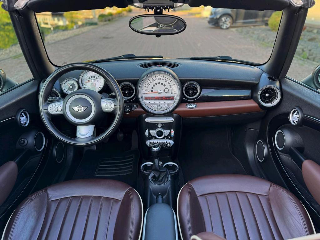 MINI Cooper Cabrio