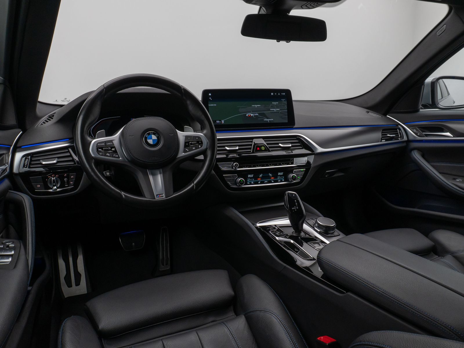 Fahrzeugabbildung BMW 530d M Sport Kamera Laser HUD DAB HiFi Komfort