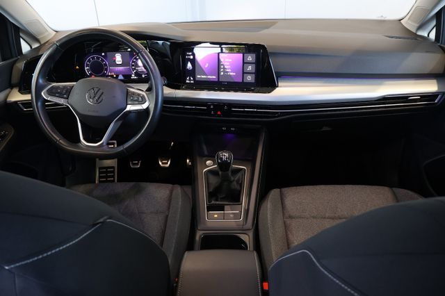 Volkswagen Golf VIII 1.0 TSI Move AID+CARPLAY+LED+AMBIENT