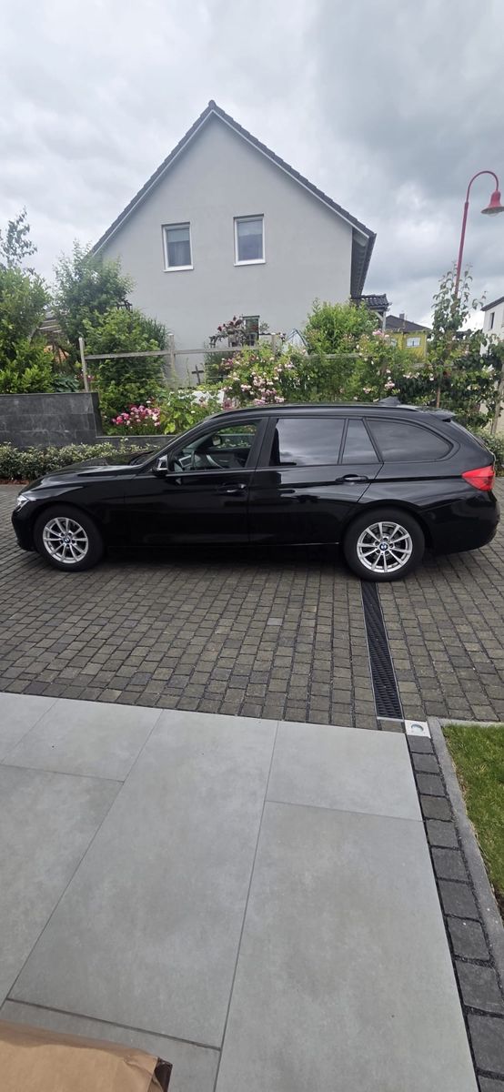 BMW 320d Touring Automatic -