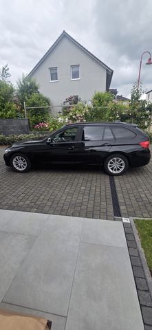 BMW 320d Touring Automatic -