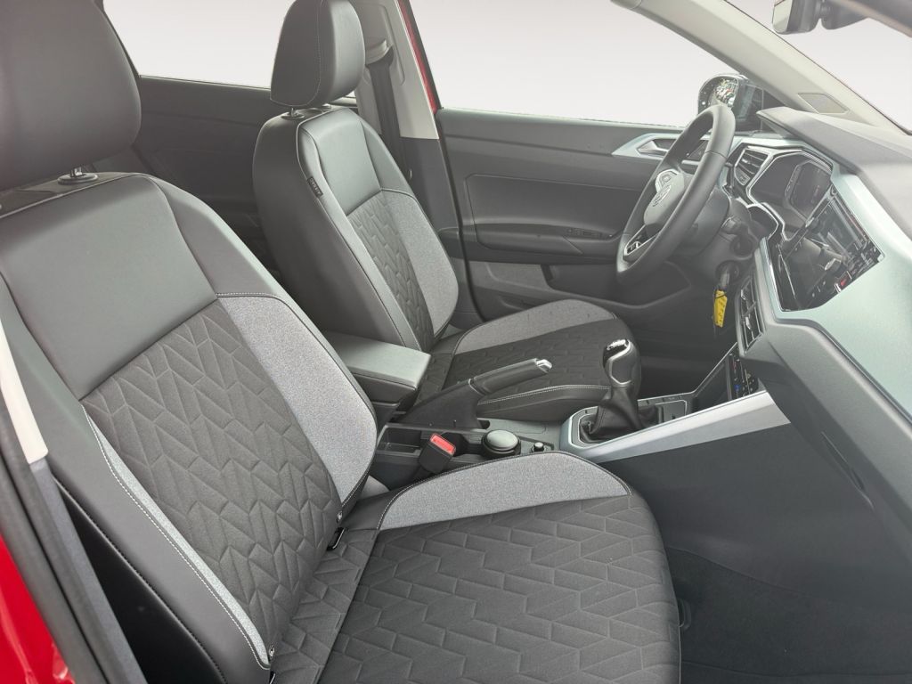 Fahrzeugabbildung Volkswagen Taigo 1.0 TSI Life Goal 5 J Anschlußgarantie ab