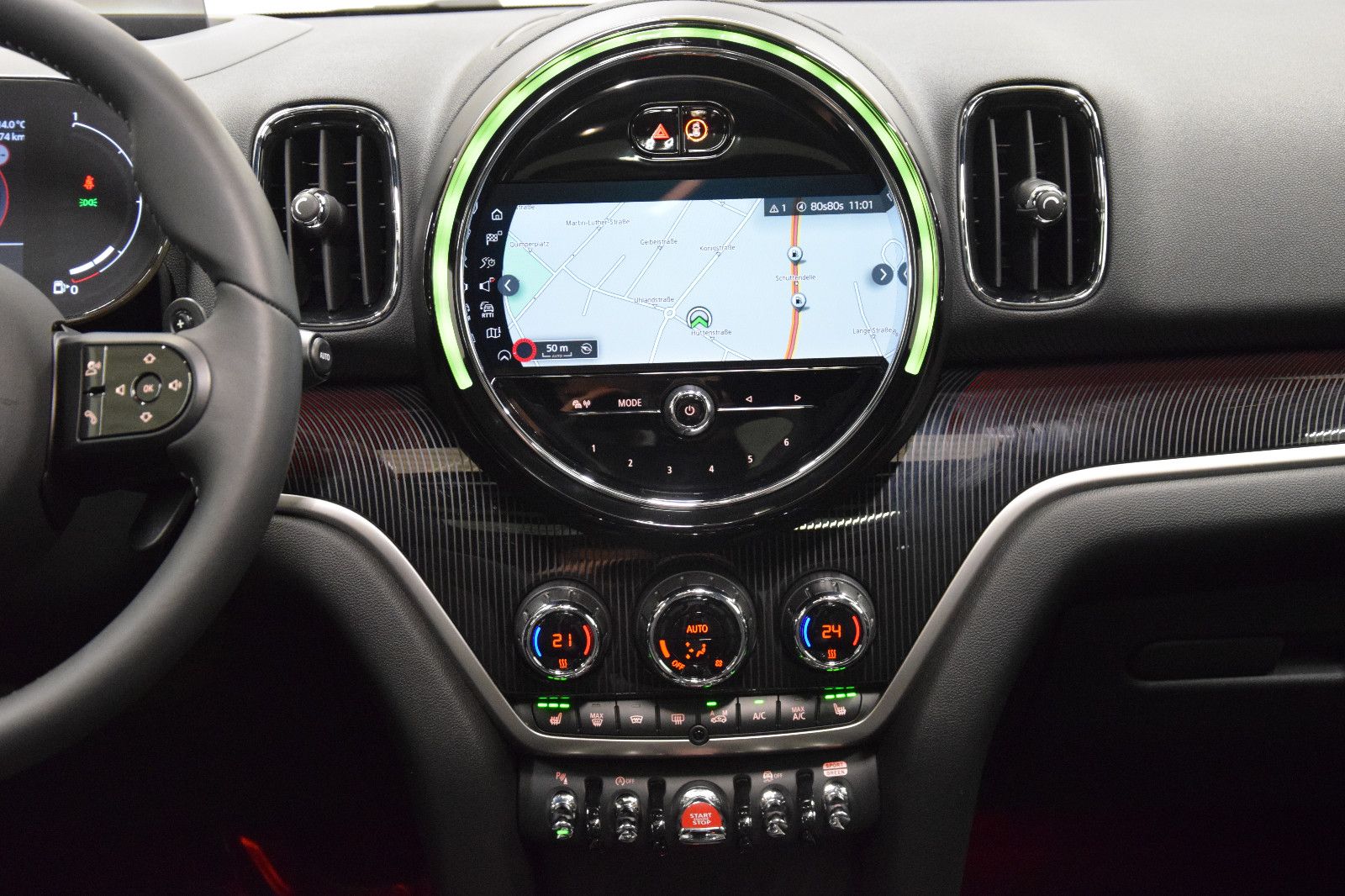 Fahrzeugabbildung MINI Countryman Cooper S Trim All4 Pano Leder HuD ACC