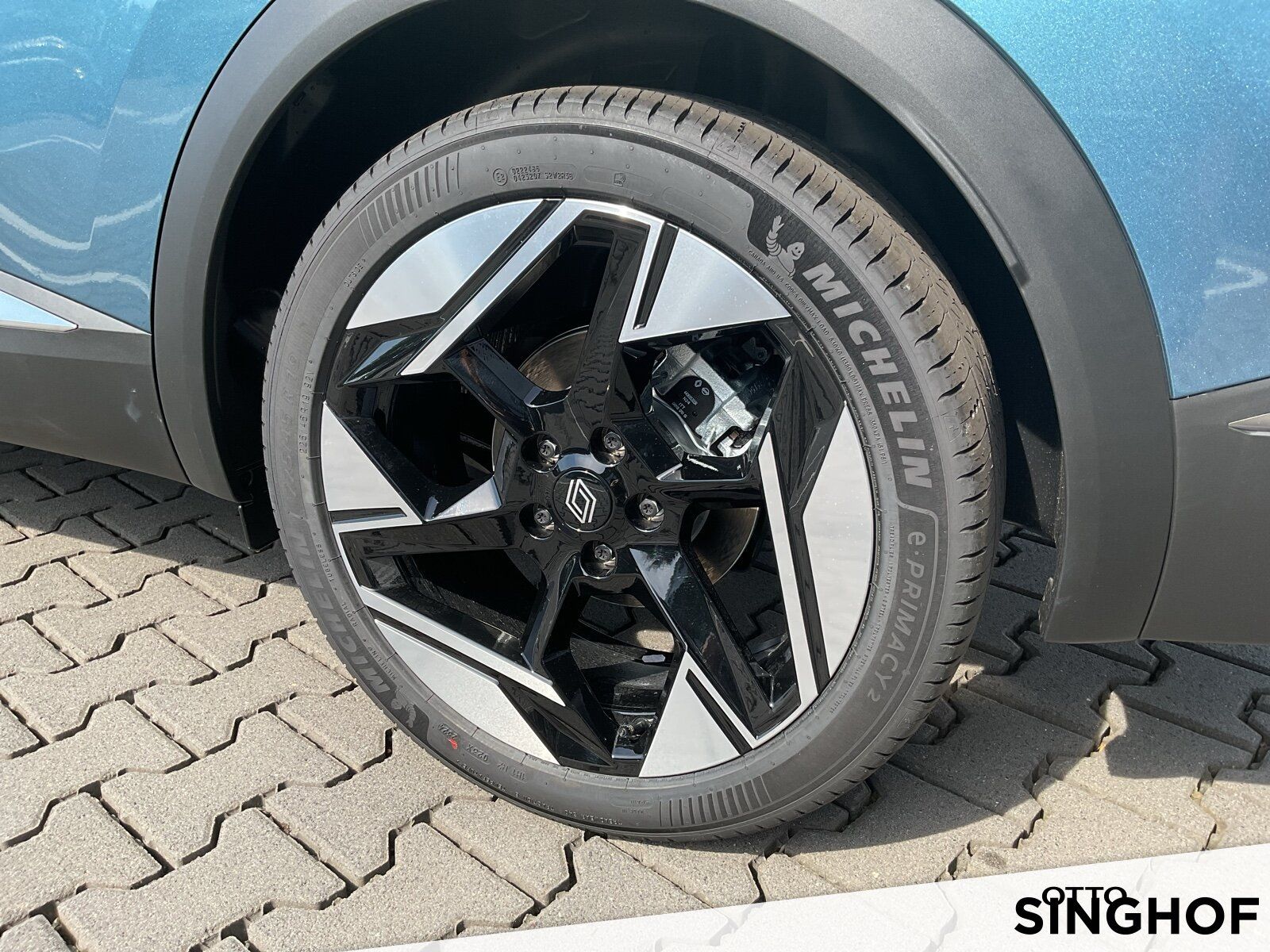 Fahrzeugabbildung Renault Symbioz Iconic E-Tech Full Hybrid 145