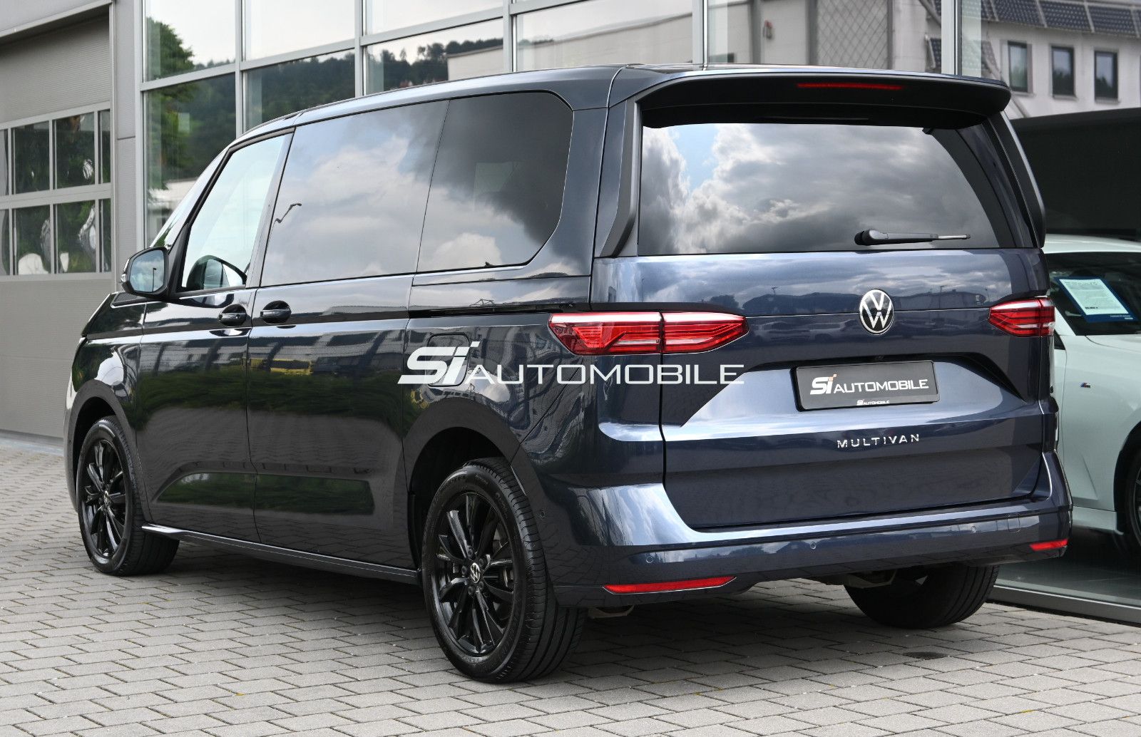 Fahrzeugabbildung Volkswagen T7 Multivan 2,0 TDI DSG Life °ACC°STANDHEIZUNG°