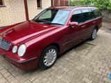 Mercedes-Benz Mercedes E240 T, Elegance - Mercedes-Benz E 240: Kombi