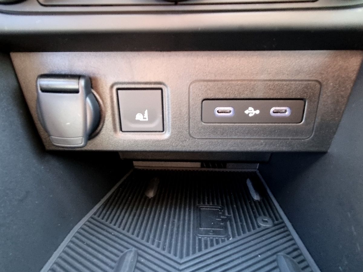 Fahrzeugabbildung Dacia Sandero Stepway Extreme TCe 110