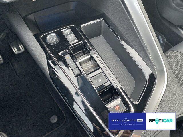 Peugeot 3008 GT Hybrid4 300 EAT8 Glasdach Sitzheiz CarPl