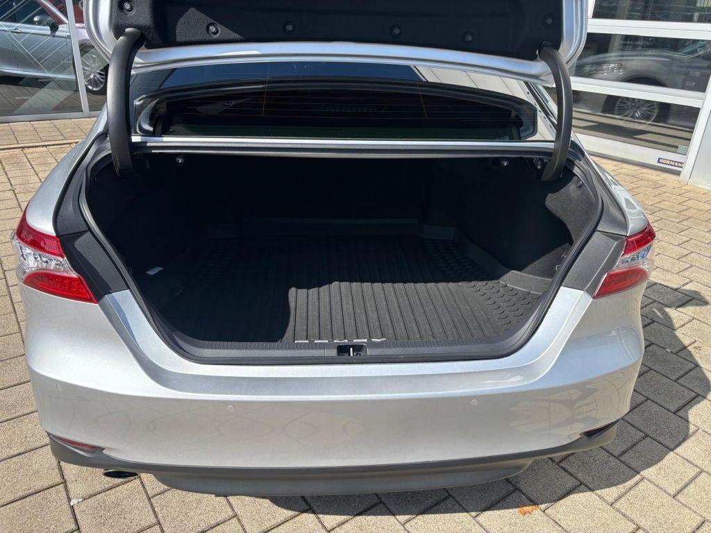 Toyota Camry Executive (XV7)