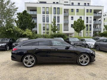 Mercedes CLA 220 Shooting Brake - 6