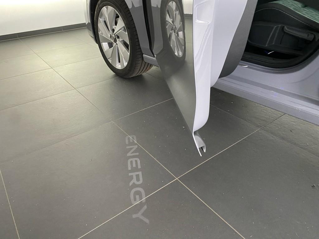 Volkswagen Golf 8 1.5 eTSI DSG Energy AHK+NAVI+SHZ+KAMERA+C, миниатюра 23
