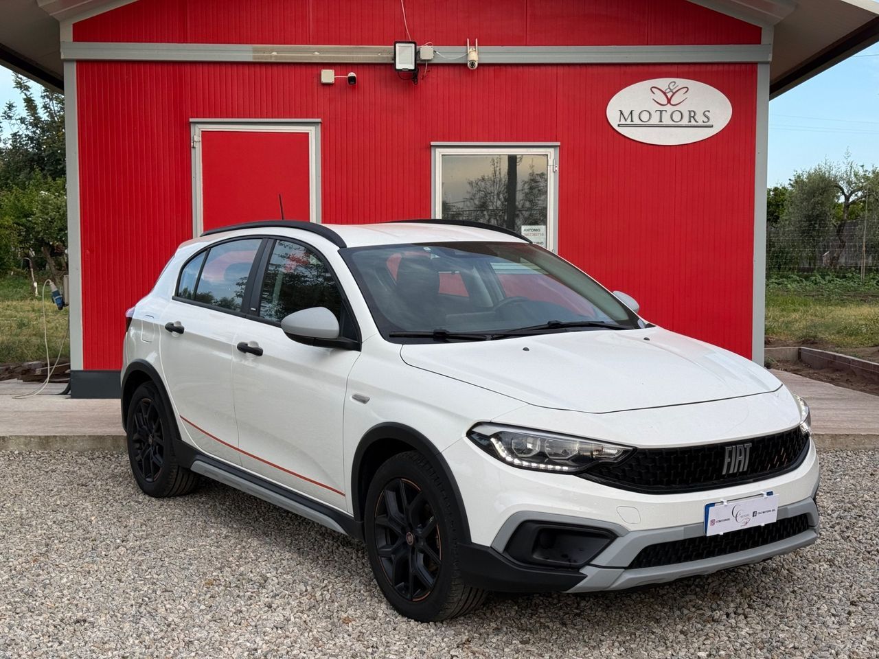Fiat Tipo 1.6 Mjt S&S 5 porte Cross Garmin