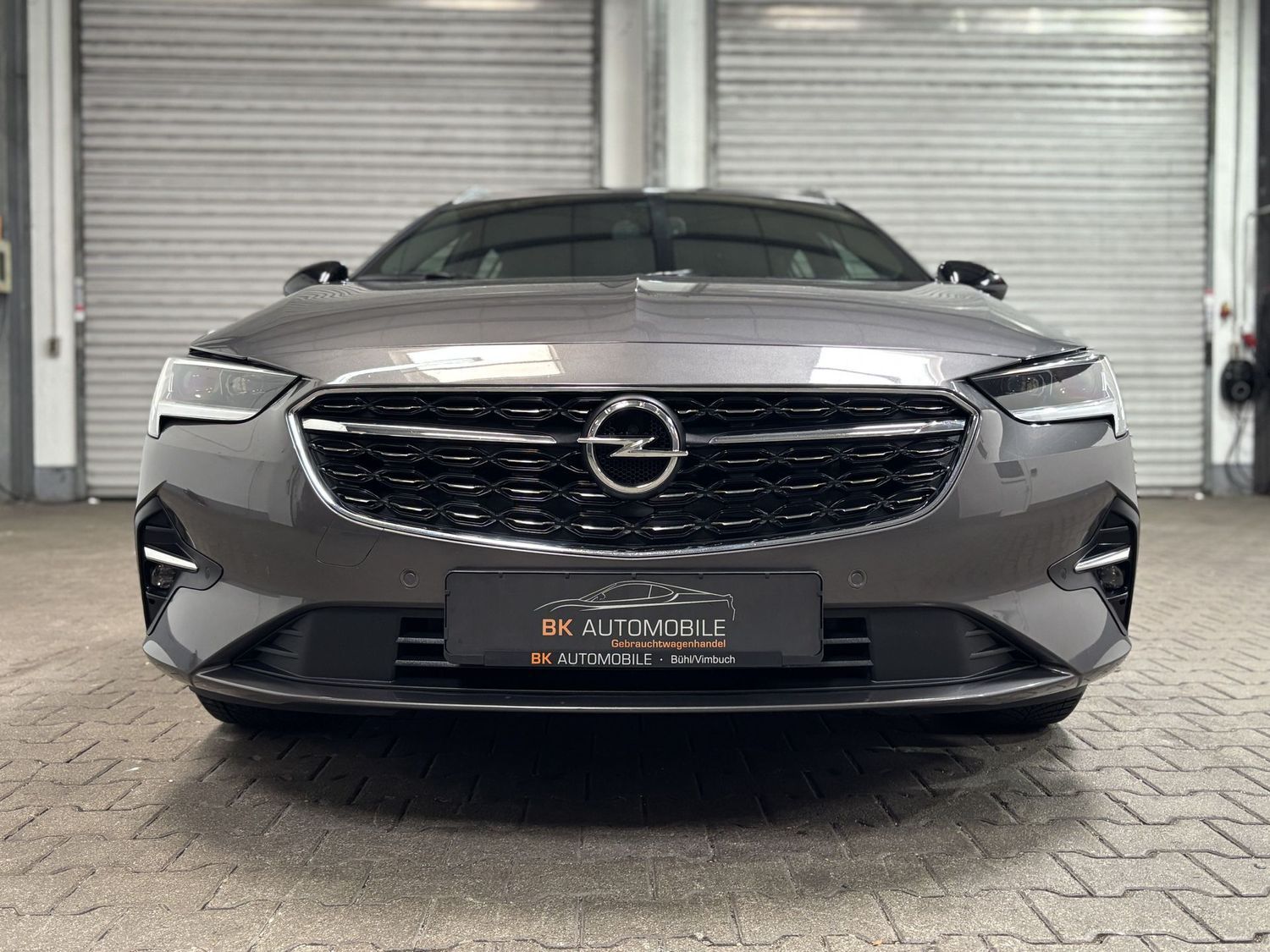 Fahrzeugabbildung Opel Insignia Elegance#LED#Spur#Ambiente#Kamera#AHK#K