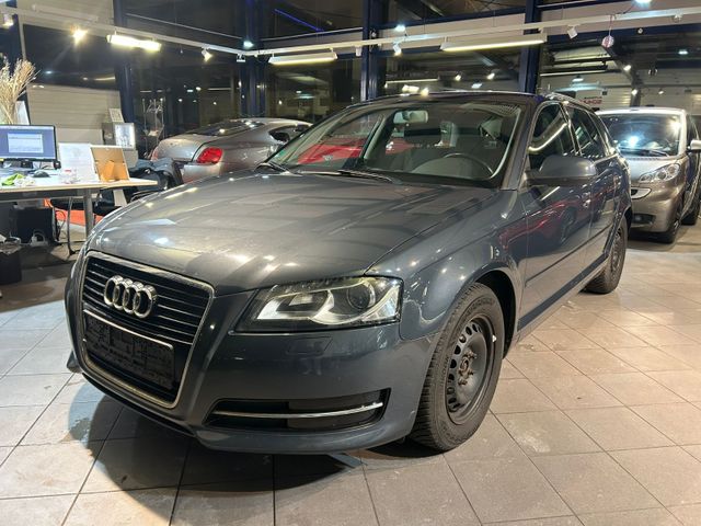 Audi A3 Sportback 1.6 TDI*1.HAND*LED*BI-XENON*SHZ*KLI