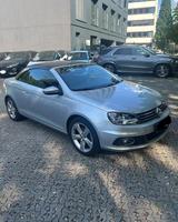 Volkswagen Eos 1.4 TSI 90kW CABRIO PDC TEMPOMAT PANO AUX-IN - silberne Volkswagen Eos