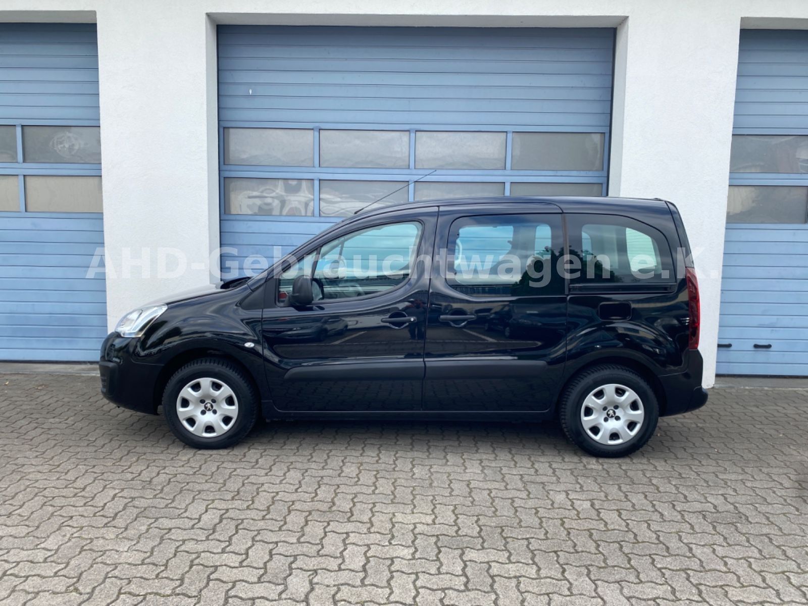 Fahrzeugabbildung Peugeot Partner Tepee Active 1.6