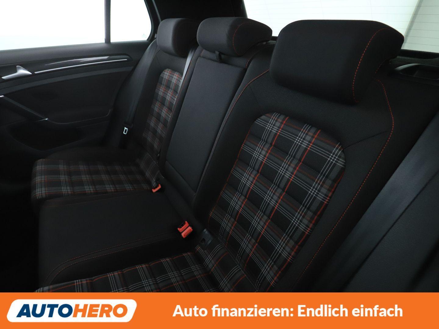 Volkswagen 2.0 TFSI GTI "Performance" BlueMotion Tech Aut.
