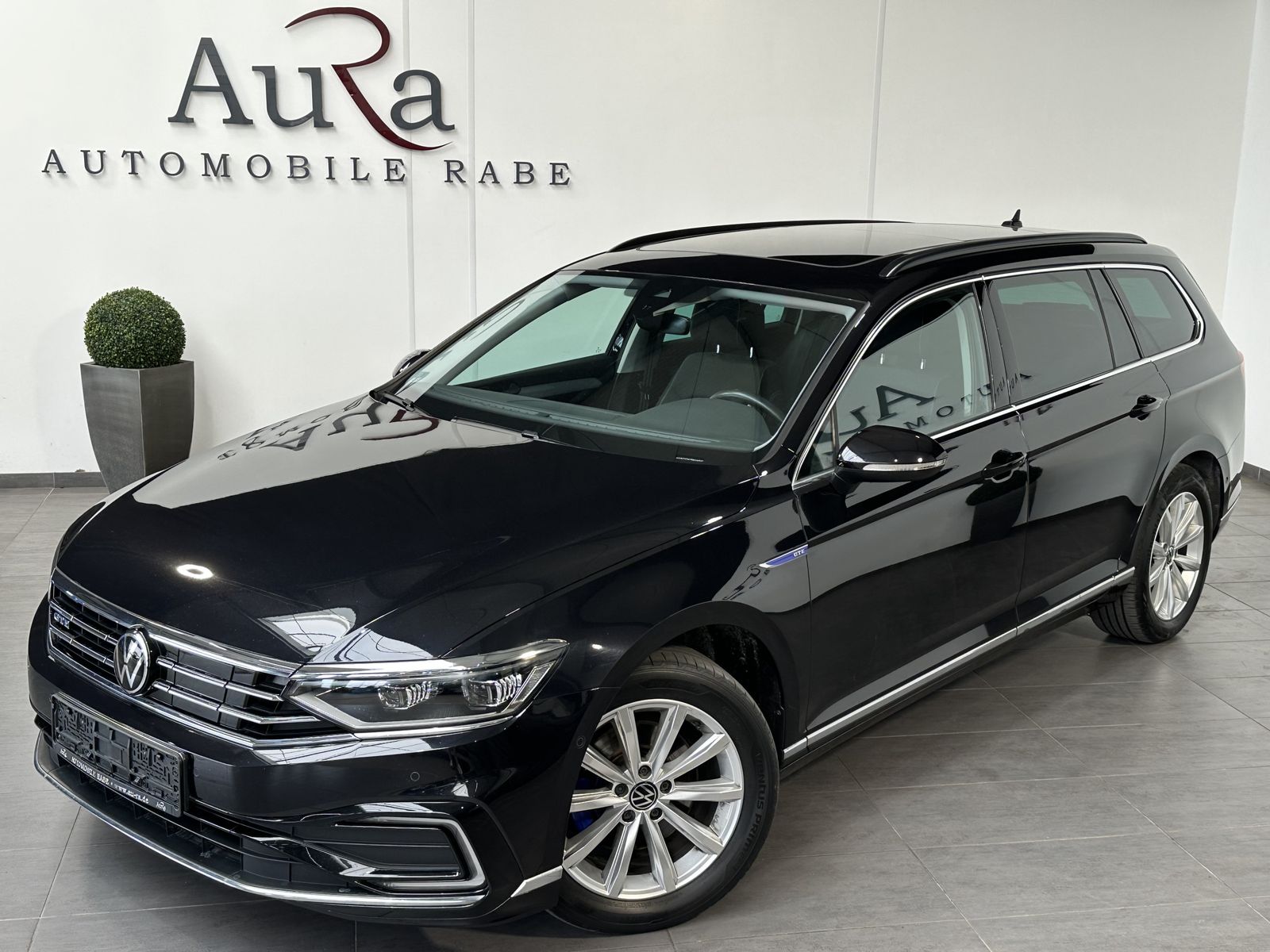 Fahrzeugabbildung Volkswagen Passat Variant GTE NAV+LED+PANORAMA+ACC+AHK+17ZO