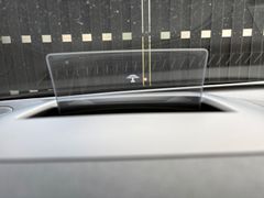 Fahrzeugabbildung Ford Focus Turnier ST - LED*HUD*19"LM*Pano*Kamera*B&O