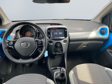 Toyota Aygo (X) - 11