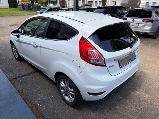 Fahrzeugabbildung Ford Fiesta Titanium+Kamera+Navi+SHZ+Allw.LM+BT+PDC
