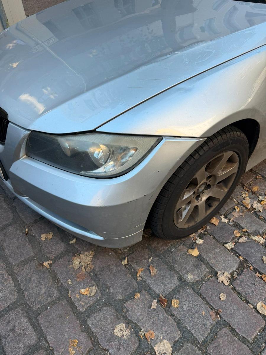 BMW 318 2008 — photo 8
