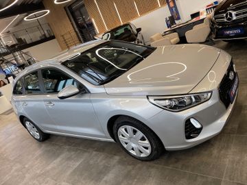 Hyundai i30 cw Trend *NAVI*KAMERA*PDC*CARPLAY*SHZ*LKRHZ*