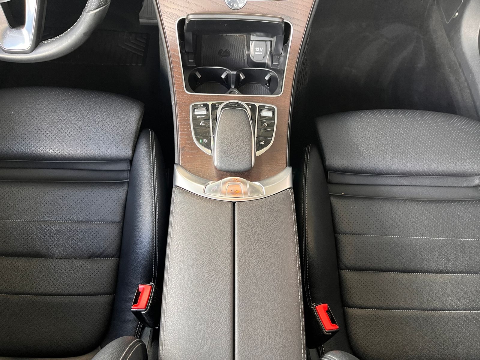 Fahrzeugabbildung Mercedes-Benz C 300 Cabrio  9G-TRONIC LED NAV SHZ PDC 17"