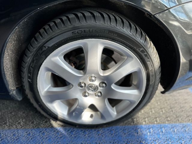 Toyota Avensis 2.4 Executive Liftback