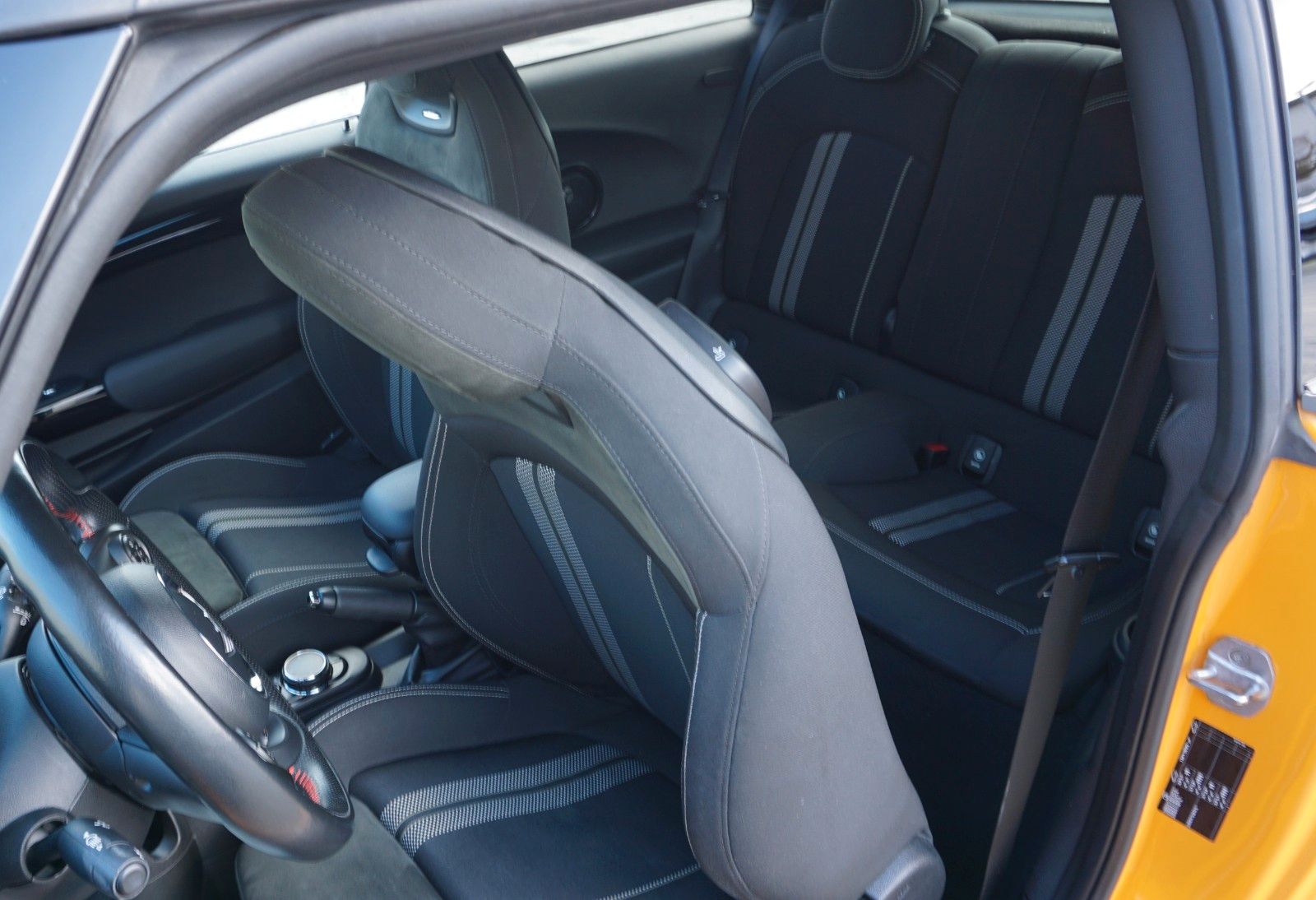 Fahrzeugabbildung MINI John Cooper Works LED,Navi,Harman&K,SH,PDC,SR+WR