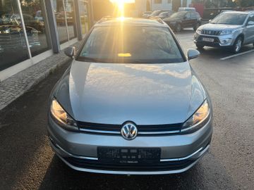 Volkswagen Golf - 2