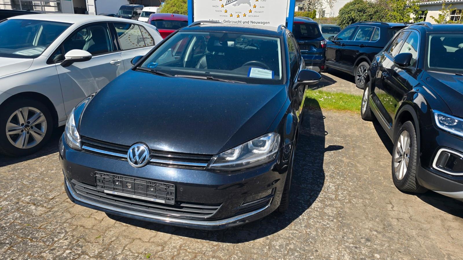 Volkswagen Golf VII Variant Highline Teilleder PDC vorn/hin