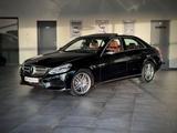Mercedes-Benz E 400 AMG-Line V6*1.Hand*H&K*Schiebedach*LED* - gebrauchte Mercedes-Benz E 400 aus dem Jahr 2015