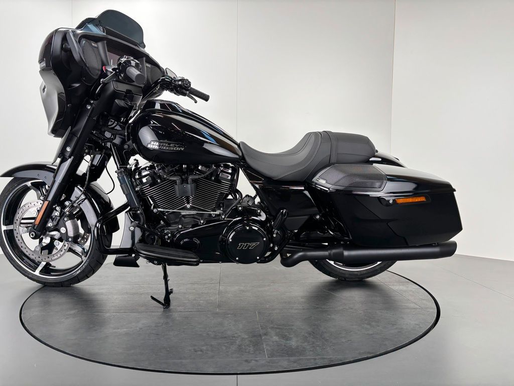 Fahrzeugabbildung Harley-Davidson STREET GLIDE *NEUWERTIG *MY25