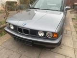 BMW 525 i  Benzin - BMW 525 aus 1991: 525i