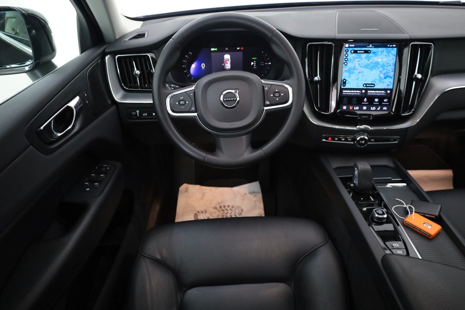 Fahrzeugabbildung Volvo XC60 Inscription,Leder,Navi,LED,SH,Kamera,H&K+WR