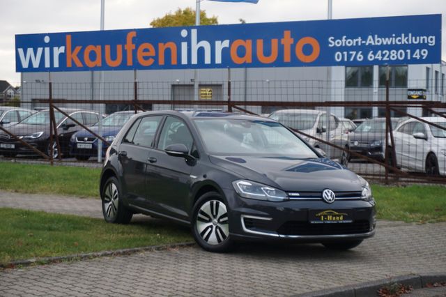 Volkswagen Golf VII Lim. e-Golf*NAVI*PDC V-H*1-HAND*SHZ !!