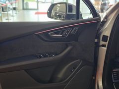 Fahrzeugabbildung Audi Q7 50 TDI quattro *S-LINE* (CAM/PANO/VIRTUAL/ACC