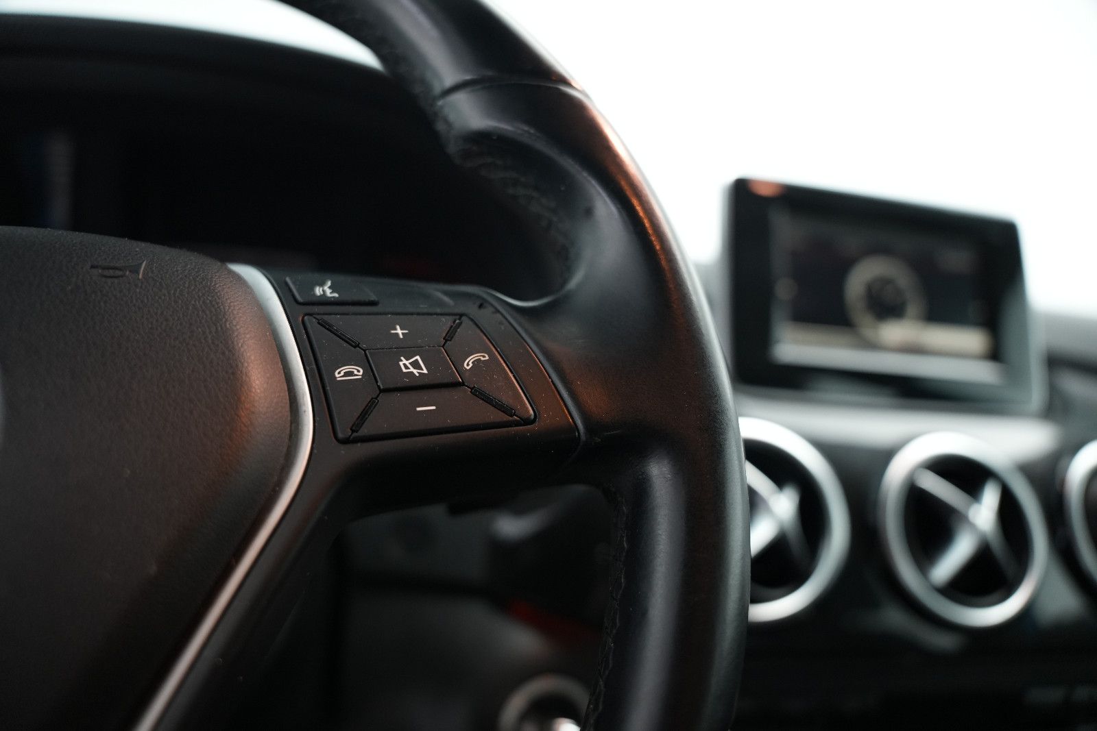 Fahrzeugabbildung Mercedes-Benz B 180 CDI/Edition E/Navigation/SHZ/MFL/ALU/