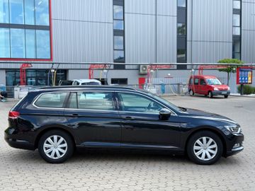 Volkswagen Passat Variant - 7