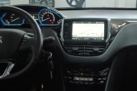 Peugeot 2008 Allure *NAVI/SHZ/PANO/PDC/RFK*